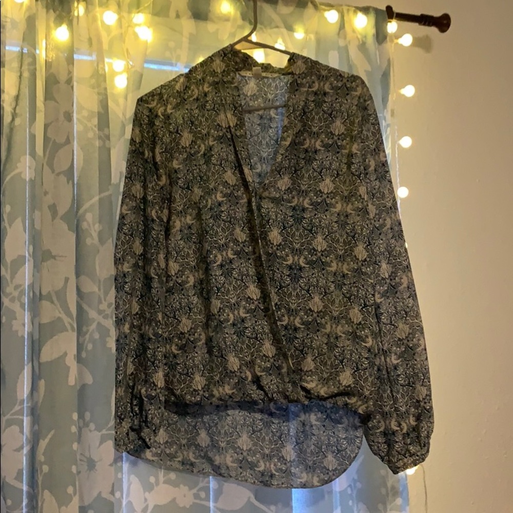 Long sleeve shirt